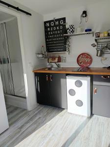 Appartements Studio independant terrasse entre mer et collines : photos des chambres