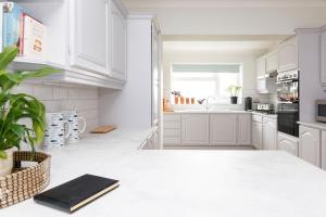 Spacious home for 8 in Witterings - walk to beach