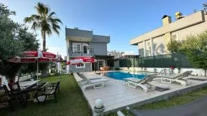 Villa with Private Pool in Alanya Konaklı - Avsallar