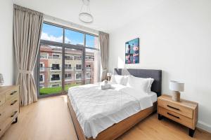 Perfect Studio in JVC with pool and gym - 4-star hotels in Dubai