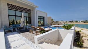 Beachfront Bliss Hawana