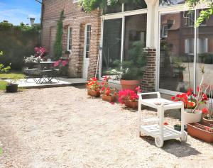 Maisons de vacances Maison charmante au Vaudreuil avec magnifique jardin clos : photos des chambres