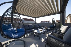 Villa Mary Lou with heated pool