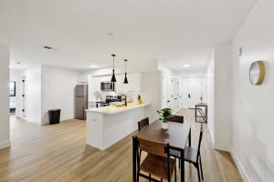 Market View Residence 504 I 2 Bedroom 2 Bathroom