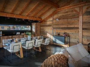 Chalet Càlid - OVO Network