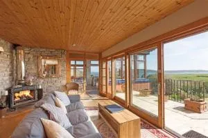 Dolphin Beach Country House - Rental Property - Errislannan