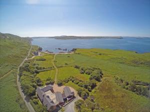 Dolphin Beach Country House - Rental Property