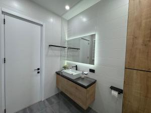 Premium Apartment in Tbilisi, Near Lisi Lake
