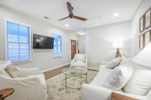 The Bogard House 2BD and Free Parking