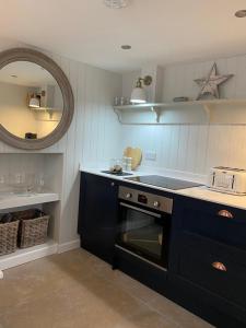 Nant Llys - Spectacularly placed with sea views