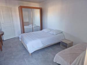 Appartements Joli studio : photos des chambres