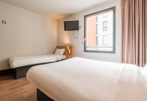 Hotels B&B HOTEL Mulhouse Centre : photos des chambres