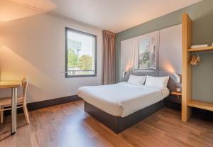 Hotels B&B HOTEL Mulhouse Centre : photos des chambres