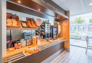 Hotels B&B HOTEL Mulhouse Centre : photos des chambres