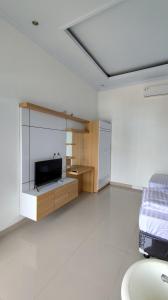 Backyard Guest House