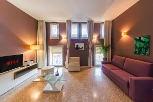 ImmoBo Panorama - Piazza Maggiore View