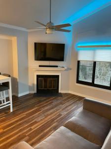 Modern Condo with Ski In & Ski Out - Silver Creek Lodge, Snowshoe