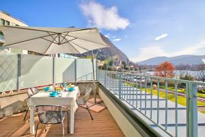 Sogno Sul Lago Lake Front - Happy Rentals