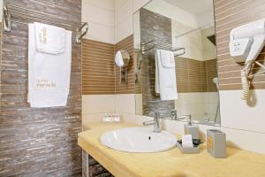 Vournelis Beach Hotel and Spa