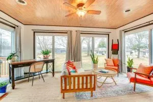 13 Mi to Arrowhead Stadium Blue Springs Home! - Oak Grove