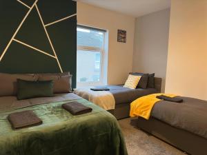 1 min from Anfield Stadium 3 Car Parking Spots