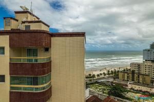 Confortavel Apto 100 mts da praia no Caiçara - PK02I