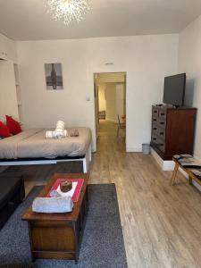 Spacious private studio