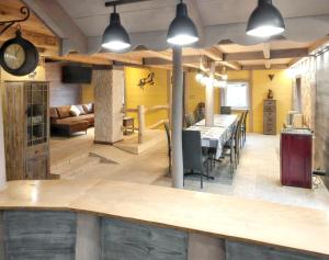 Maison spacieuse à Arrentès-de-Corcieux avec jacuzzi