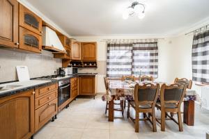 Villa cu 4 dormitoare de 3 stele Timiș, perfectă pentru familii sau grupuri