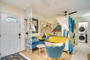 Walk to Parks & Dining: Central St. Pete Oasis