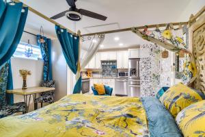 Walk to Parks & Dining: Central St. Pete Oasis