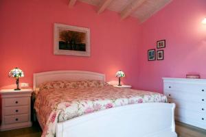 Villa Parruccia with a pool and a panoramic view