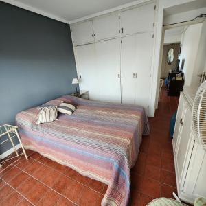 Departamento 2 ambientes frente al mar, La Perla