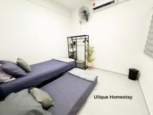 Ulique Homestay Batu Buruk- Near KTCC, Drawbridge, Mayang Mall