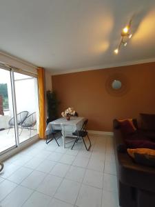 Appartements Grand T2 avec terrasse : photos des chambres