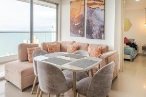 Apartamento Moderno y lujoso con vista al mar Piso 1903 - cerca a ciudad amurallada