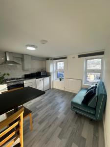 luxury 2 bedroom apartment in central London