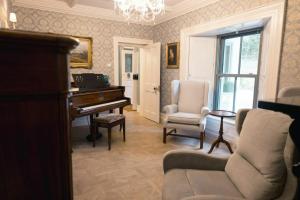 Private Country Residence Made 4 Luxury Gathering