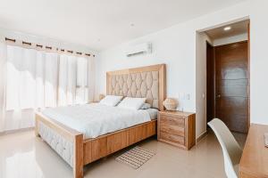 Cartagena Dreams Luxury Oceanfront Suite wPool 2