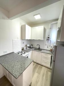 Departamento excelente zona centro con cochera