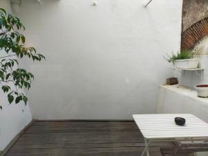 Central terrace apartment at typical Bica and Chiado