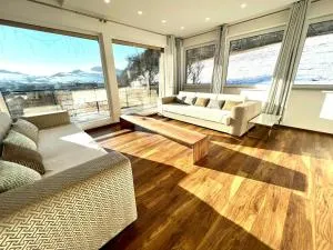 Slnečná vila pod lesom - Trencsénladány