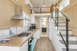 Hiking and Creek Manor Tiny Home in Forest Retreat