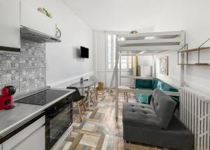 Studio rénové, cuisine équipée