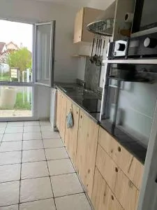 jolie maison lumineuse à La Roche Posay - 克勒兹河畔伊泽尔