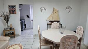 Appartements Gite chez Corinne et Marc : photos des chambres