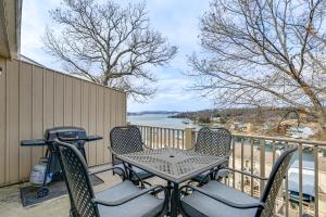 Lake Access and Views Condo with Pools in Osage Beach