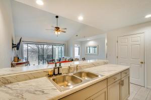 Lake Access and Views Condo with Pools in Osage Beach