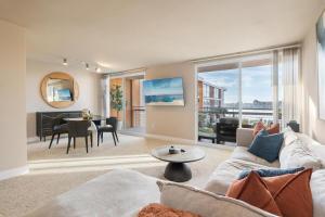 The Citrine Suite - Water View Large Condo 2BR Marina