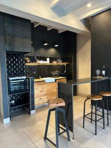 Moderno Departamento con Estacionamiento